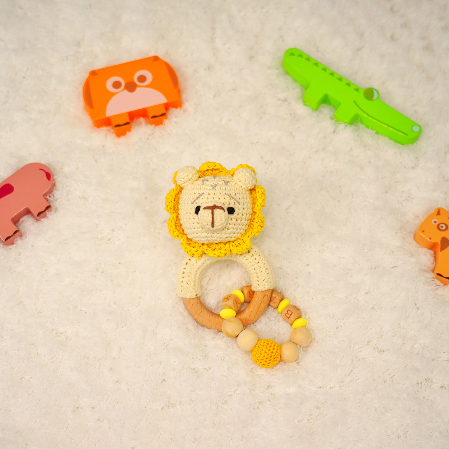Baby Rattle Lion Toy with Wooden Teeth Ring Bracelet Style
