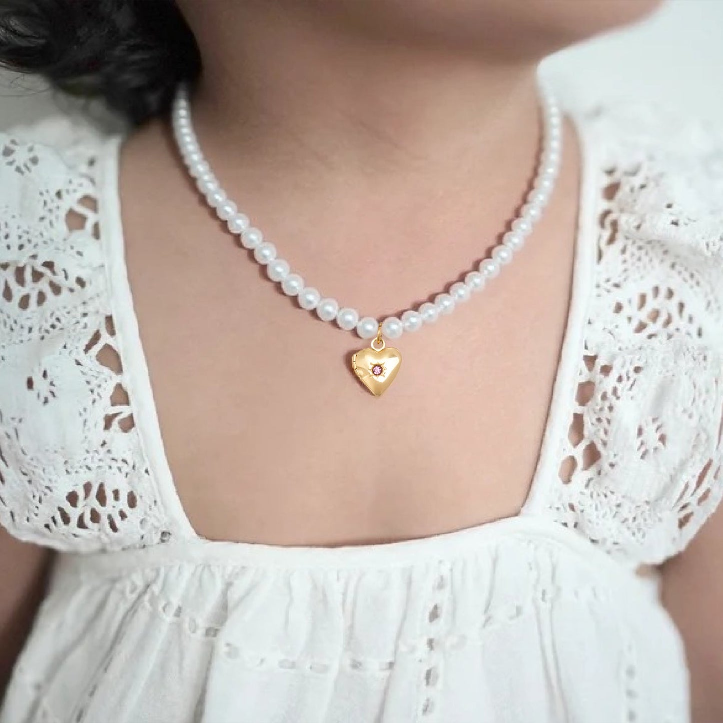 Personalized Birthstone Girl‘s Heart Locket Pearl Necklace