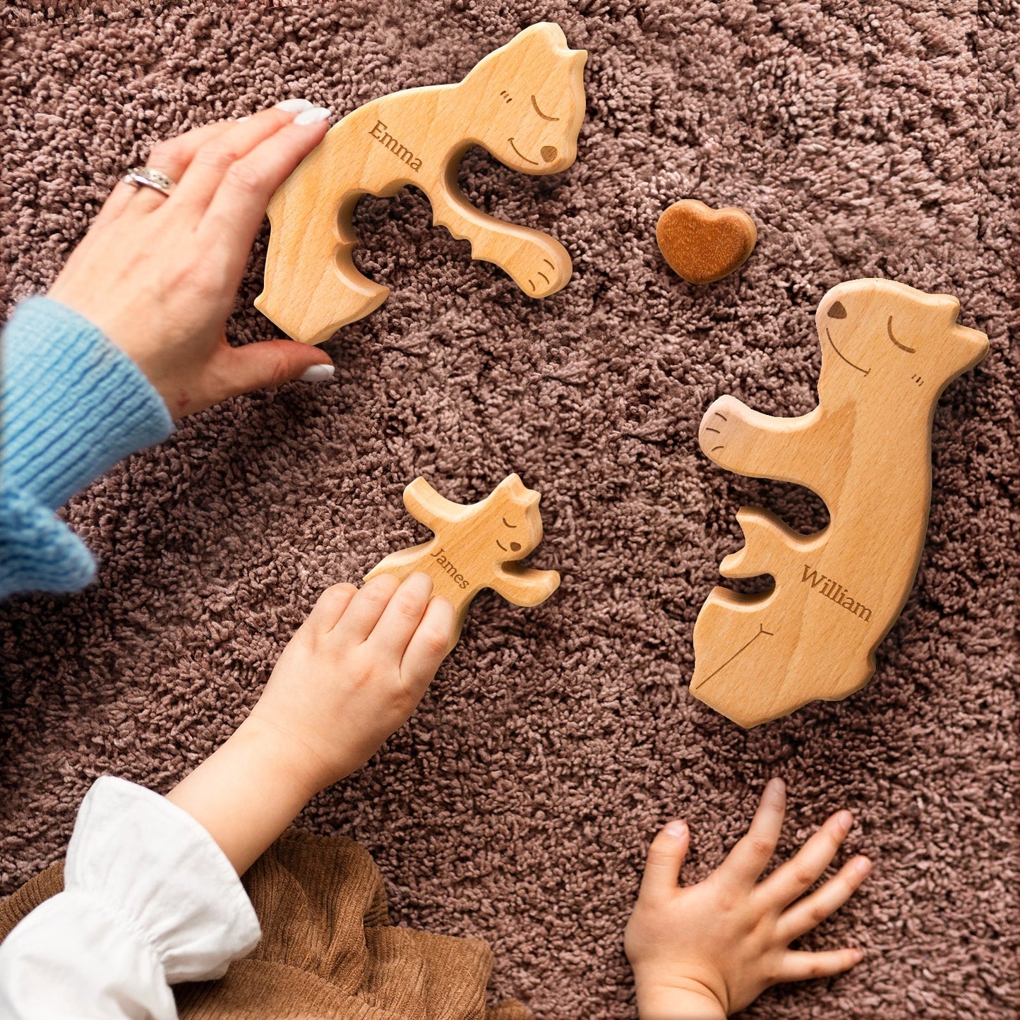 Personalized wooden bear family puzzle pieces with names, perfect gift for family bonding and home decor.