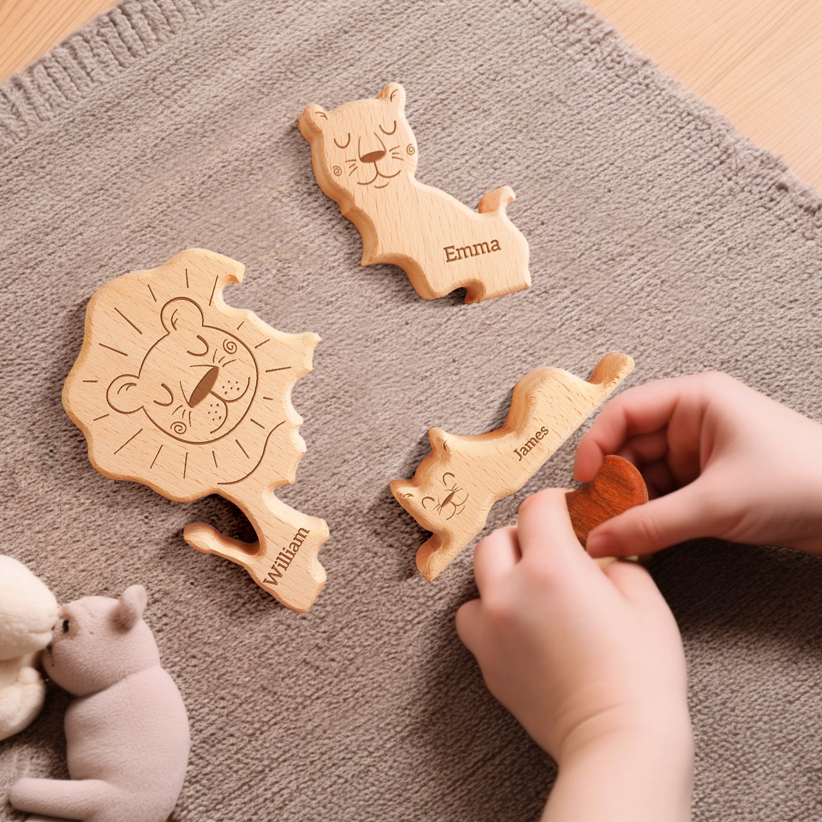 Personalized wooden lion and cat family puzzle pieces with names, perfect for family decor and gifts.